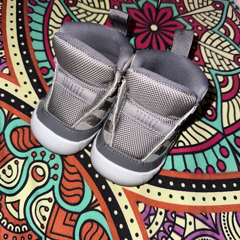 Retro Cool Grey Jordans 11
